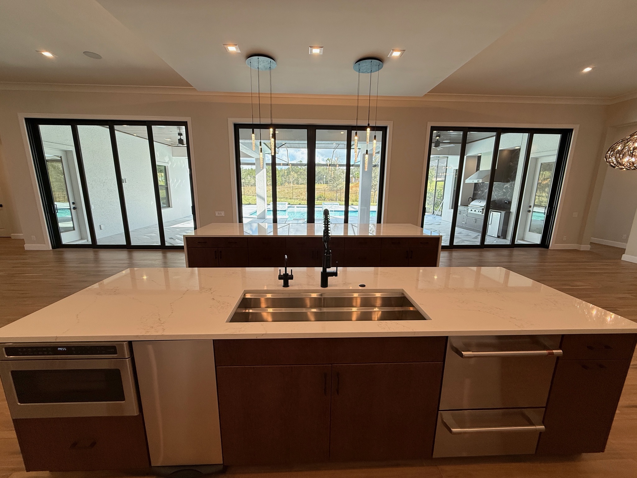 Custom quartzite architectural element