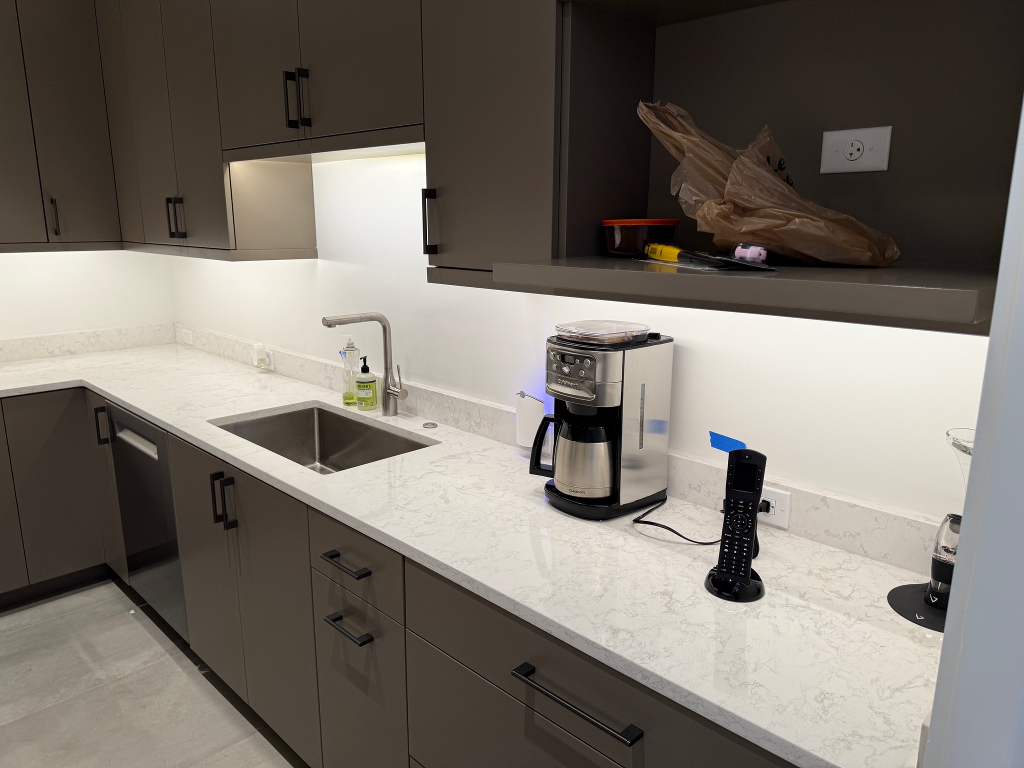 Transitional kitchen marble countertop