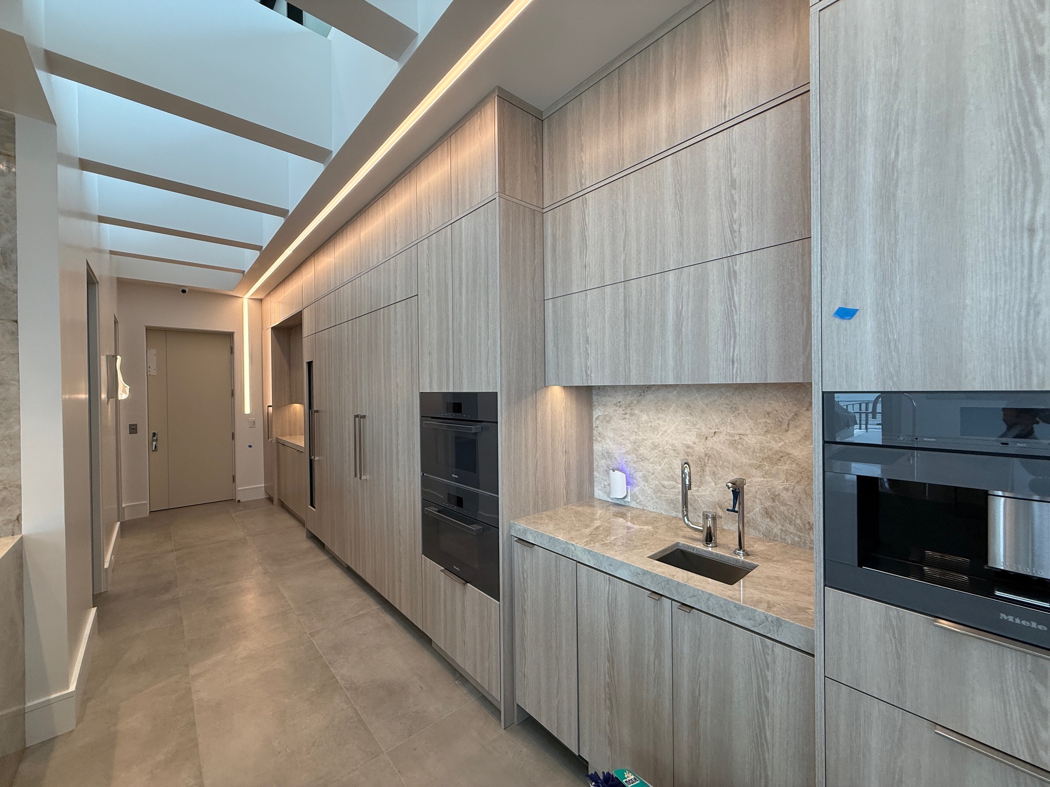 Basement bar quartz countertop with backsplash
