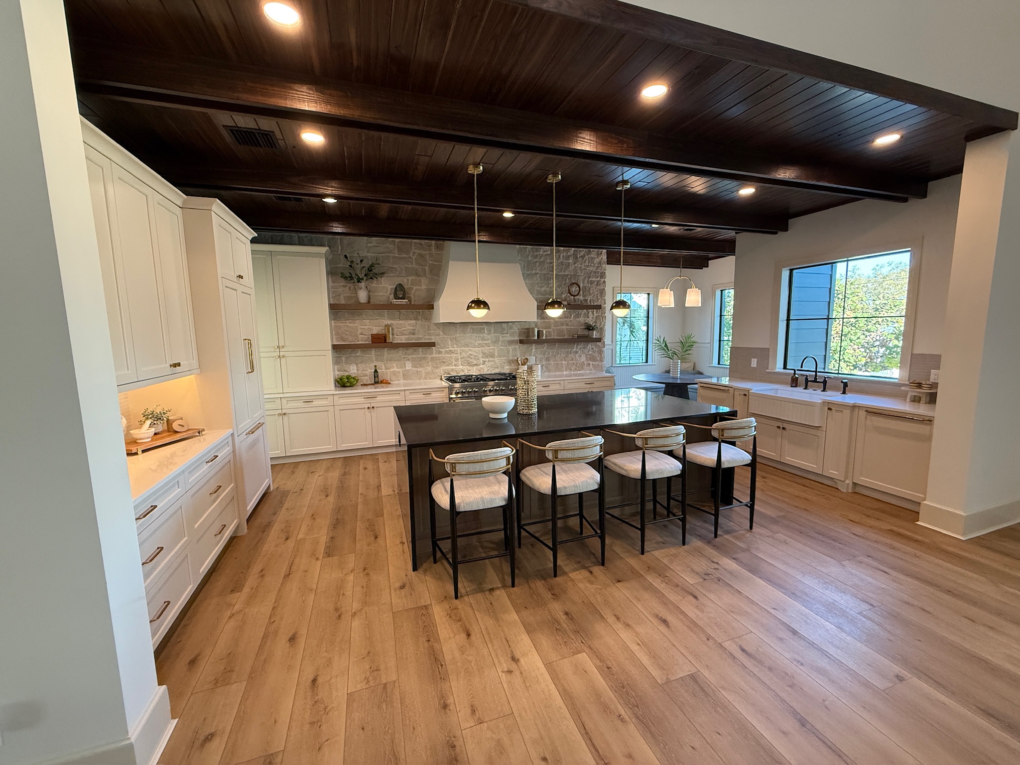 Contemporary kitchen island quartzite countertop